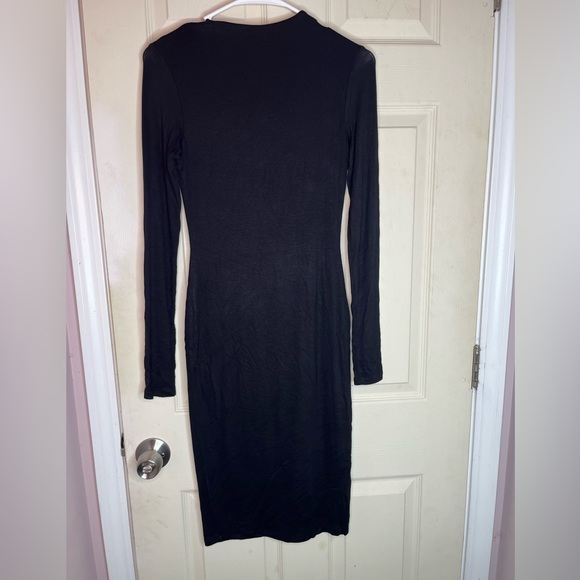 Black dress - Picture 2 of 2